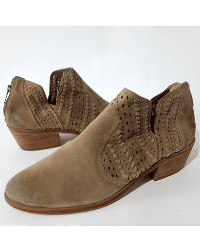 Vince Camuto , reno , 39