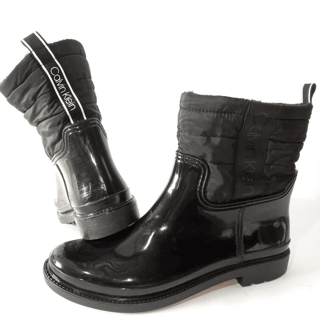 Calvin Klein, goma , 38 1