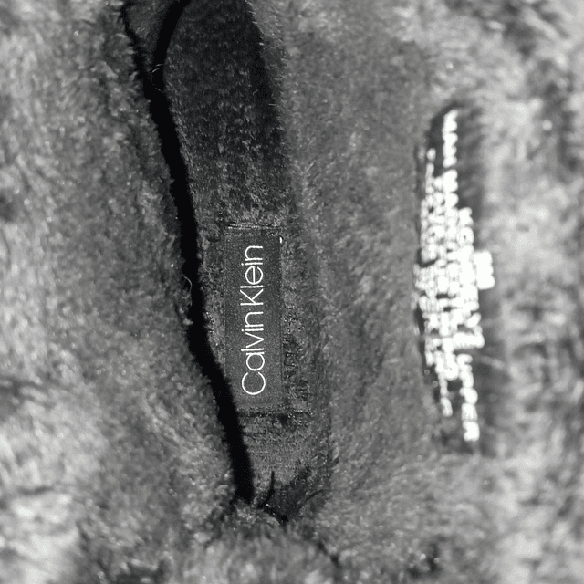 Calvin Klein, goma , 38 5