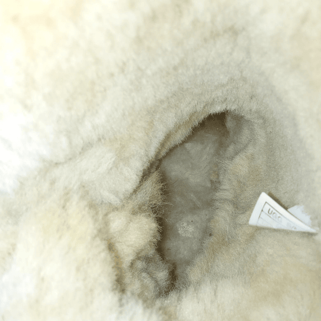 UGG Bailey Button II , 36 6