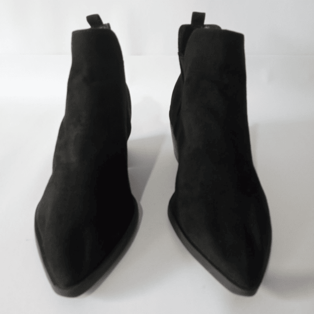 Universal Trends , 36,5 2