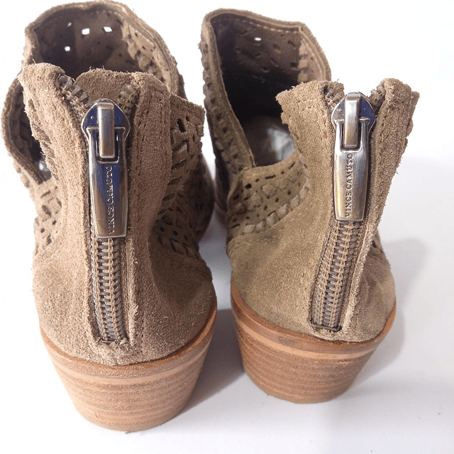 Vince Camuto , reno , 36 3