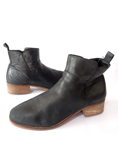 Lucky Brand , cuero , 39