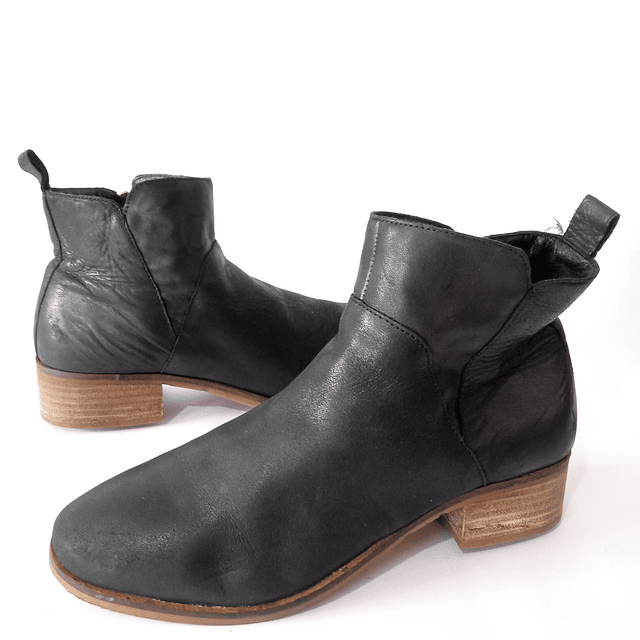 Lucky Brand , cuero , 39 1