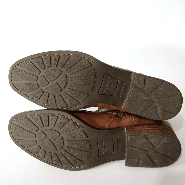 Born , cuero , 39,5 6