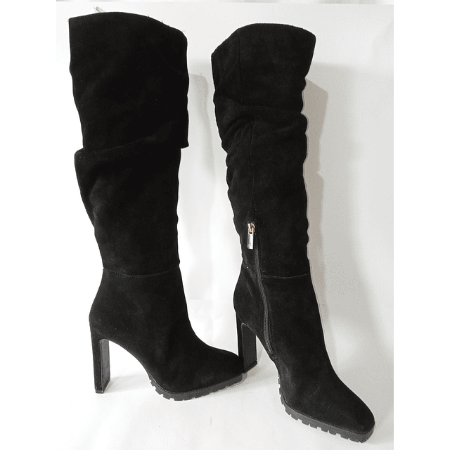 Jennifer Lopez  , reno , 36 1