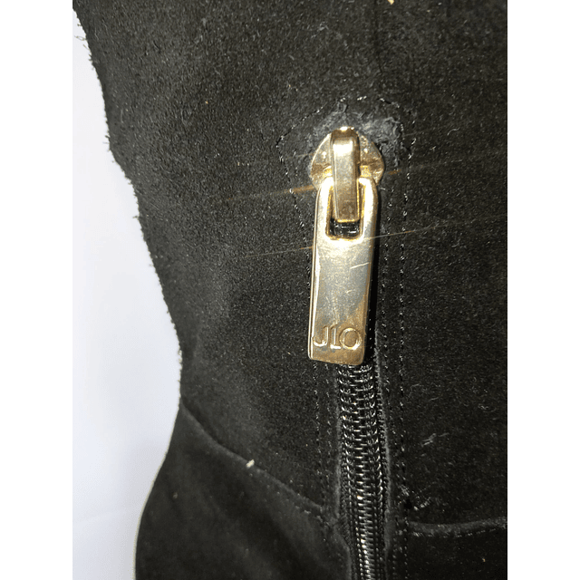 Jennifer Lopez  , reno , 36 9