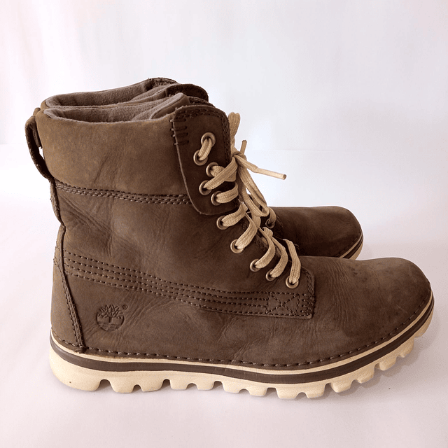 Timberland , cuero ,37,5 2