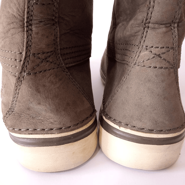 Timberland , cuero ,37,5 4