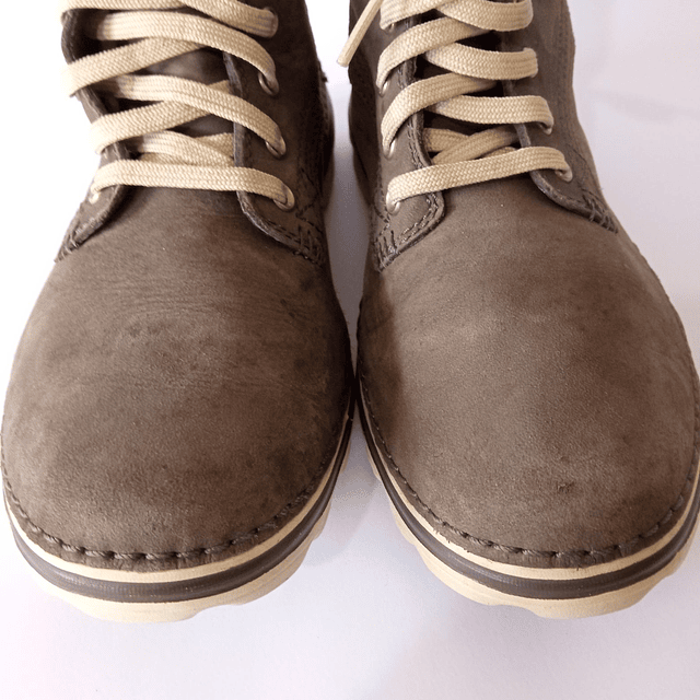 Timberland , cuero ,37,5 5