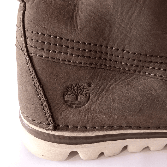 Timberland , cuero ,37,5 7