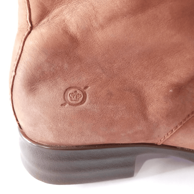 Born , cuero , 37,5 5