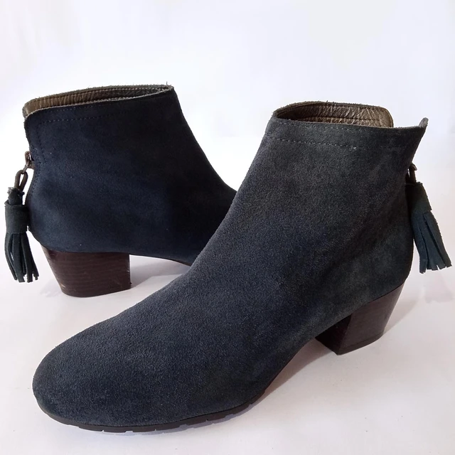 Kenneth Cole , reno , 38 1