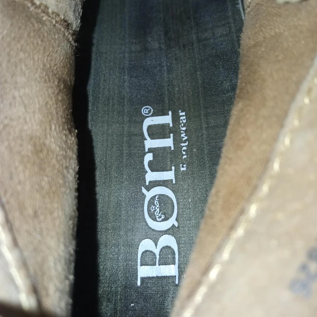 Born , cuero , 37,5 5