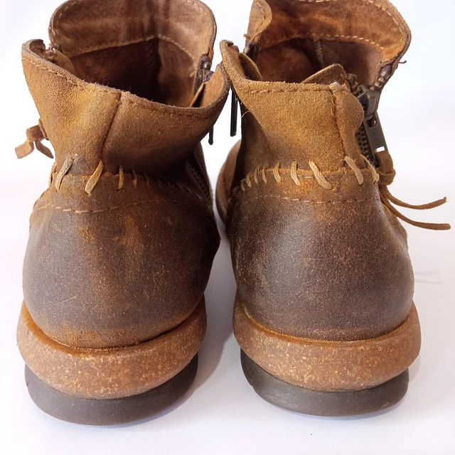 Born , cuero , 37,5 7