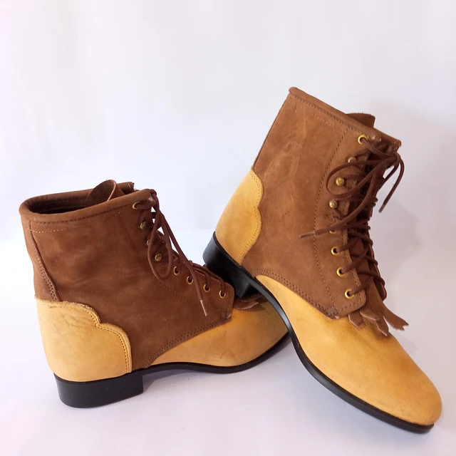 J Chisholm , cuero , 36 2