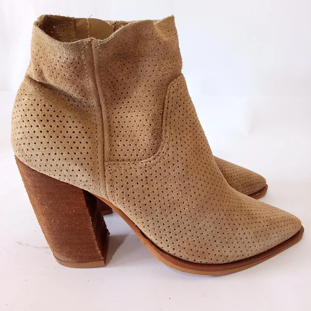 Vince Camuto , reno ,36,5 7