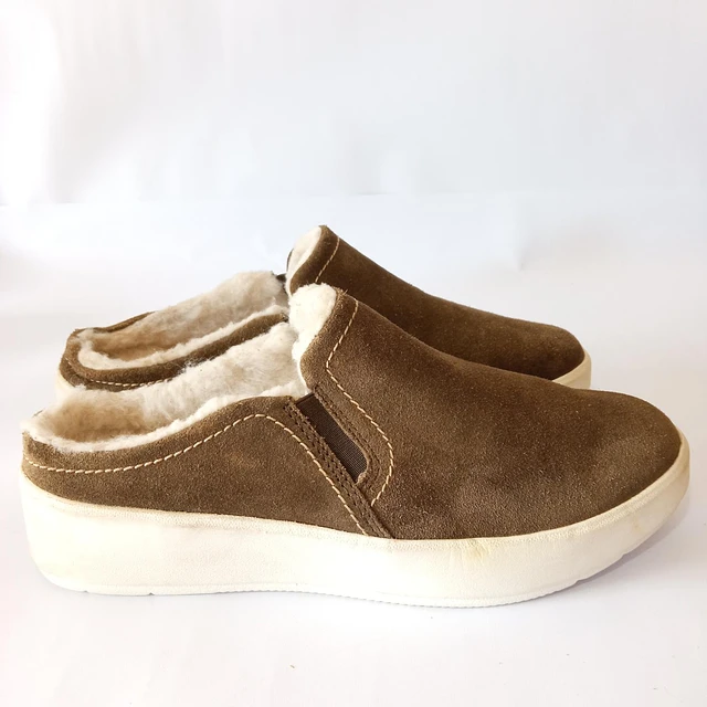 Clarks , reno , 38 5