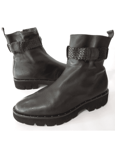 Freda Salvador , cuero , 36,5