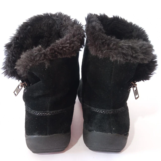 Naturalizer , reno , 36 4