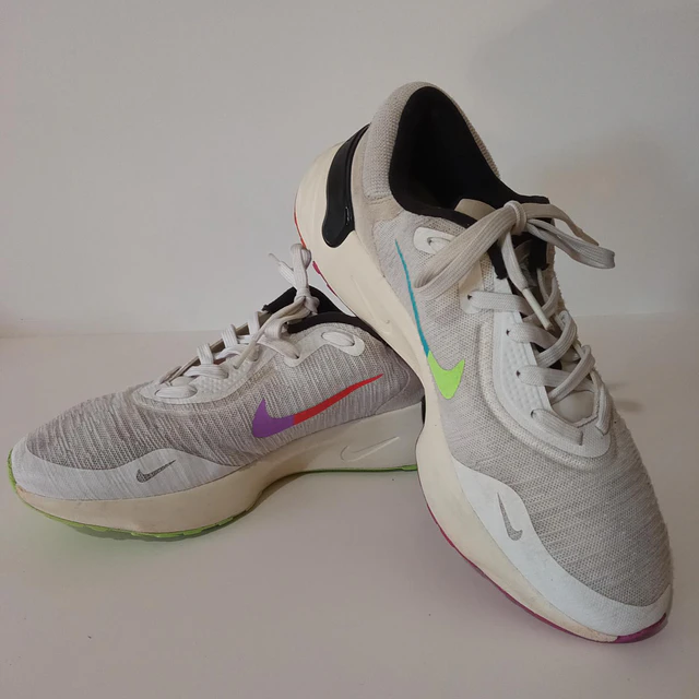 Nike RENEW RUN 4 , 40,5 4