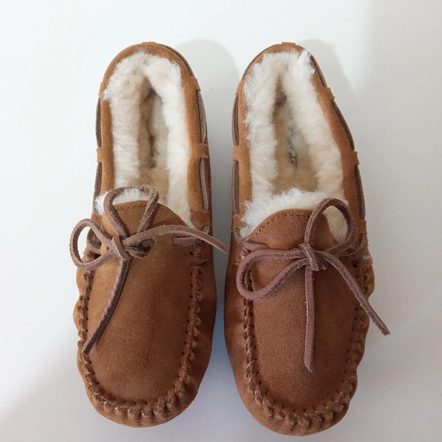 UGG Dakota , 32 3