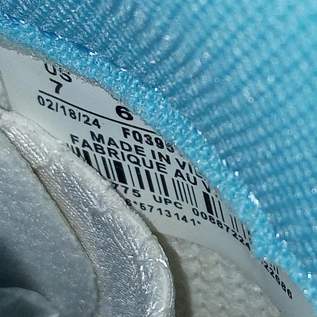 JordanSpizike Low , 25 cm 9