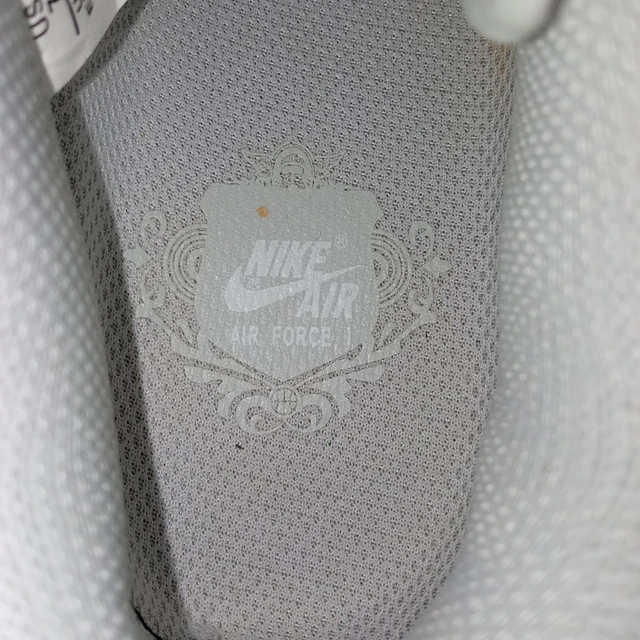 Nike Air Force 1 , 25 cm 8