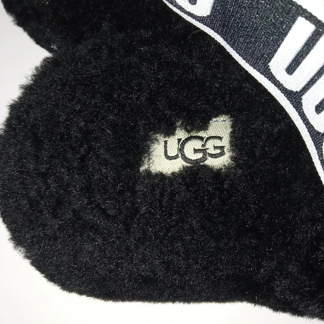 UGG Fluff , 38 4