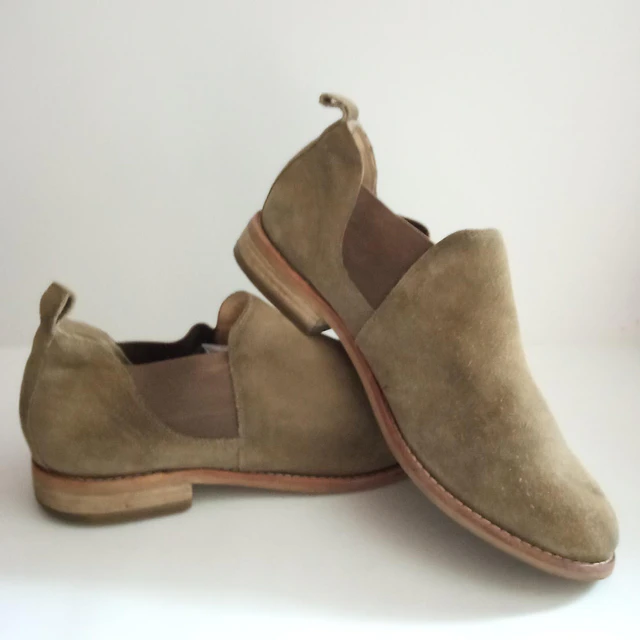 Clarks , reno , 38 2