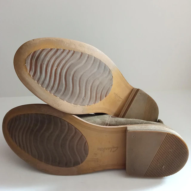 Clarks , reno , 38 6