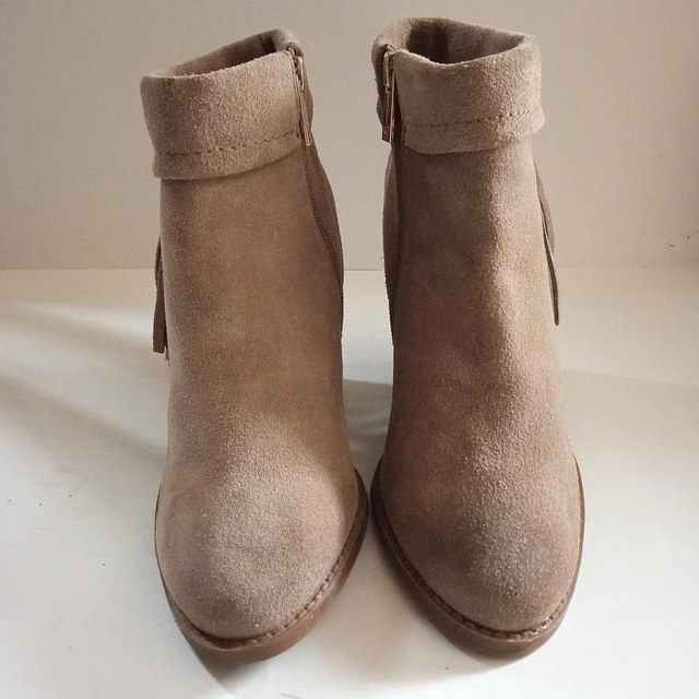 Jessica Simpson, reno ,36 2