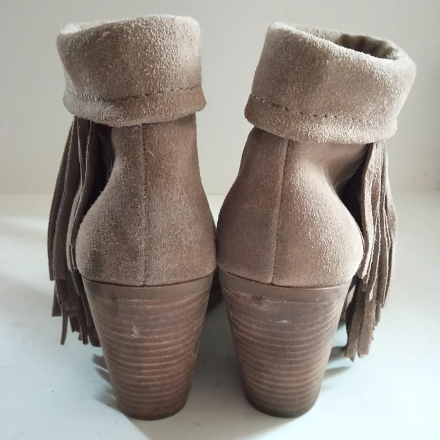 Jessica Simpson, reno ,36 3