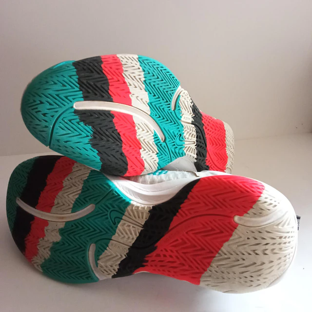 Nike Giannis Immortality , 27,5 cm 10