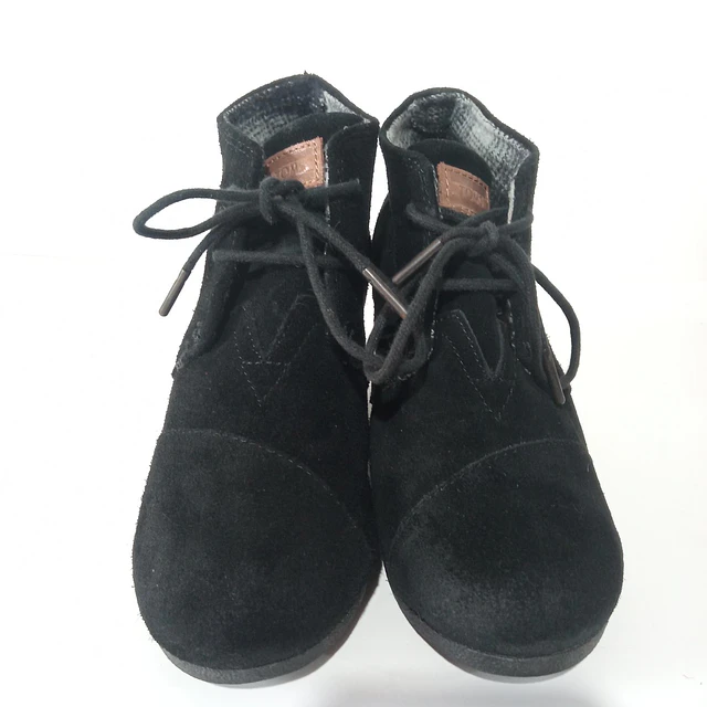 Toms , reno , 37 3