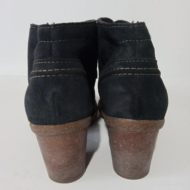 Clarks , reno ,37 3