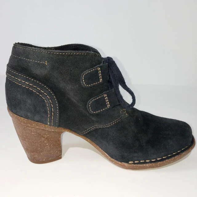 Clarks , reno ,37 4