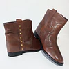 The Shoe box , cuero , 38 3