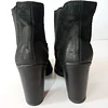 Barneys , cuero , 35 4