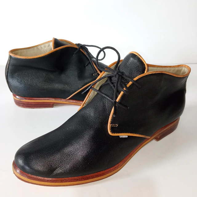 La zapateria , cuero , 37  1