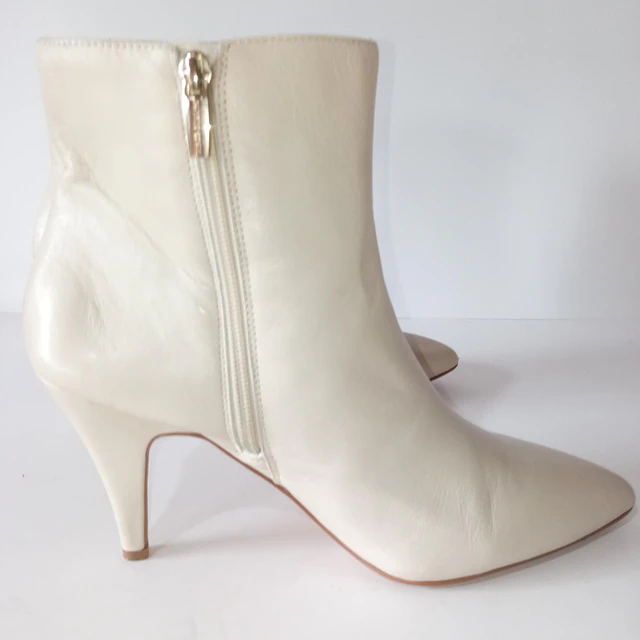 Vince Camuto ,cuero , 39 2