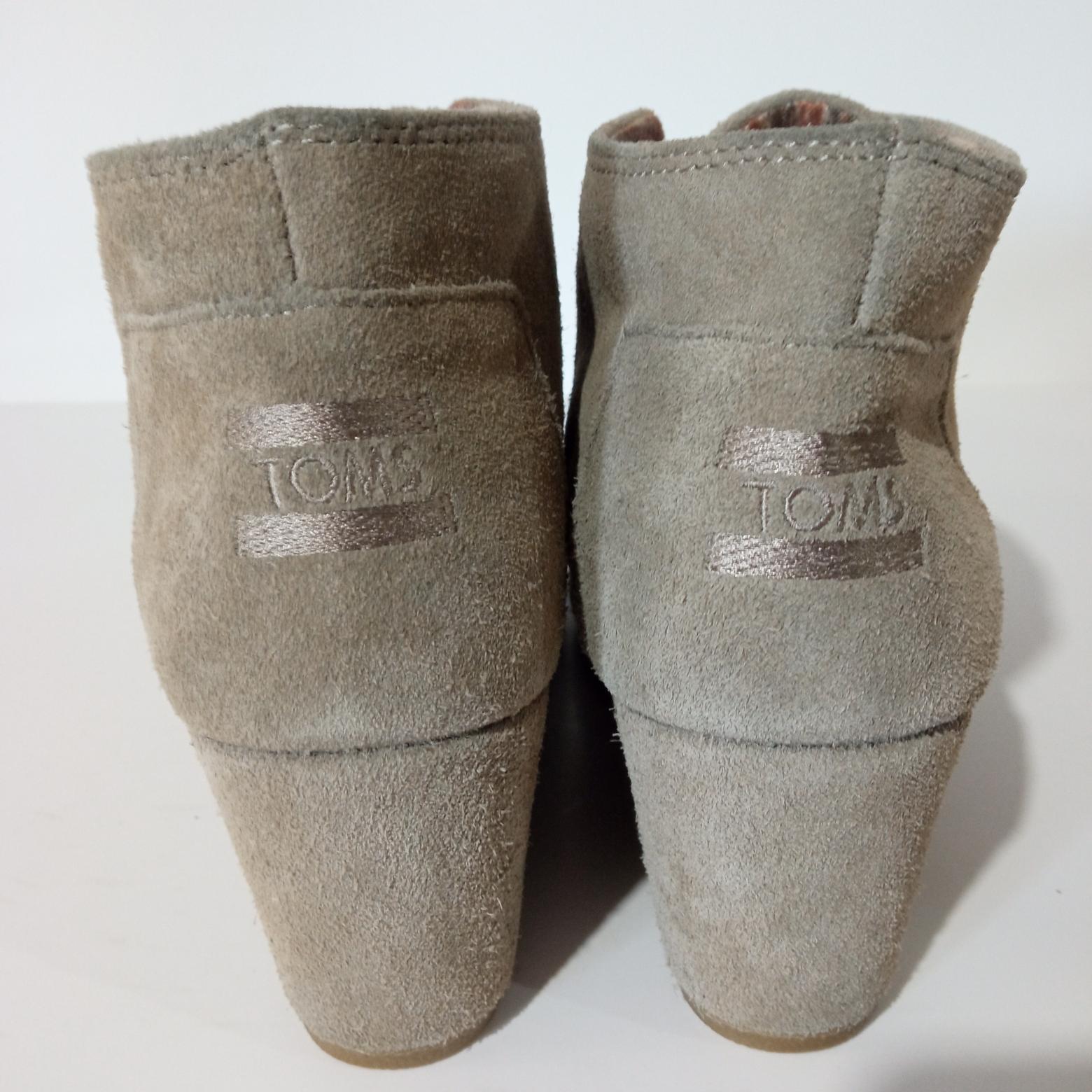 Toms , reno , 39