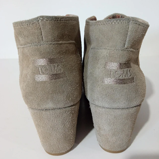 Toms , reno , 39 4