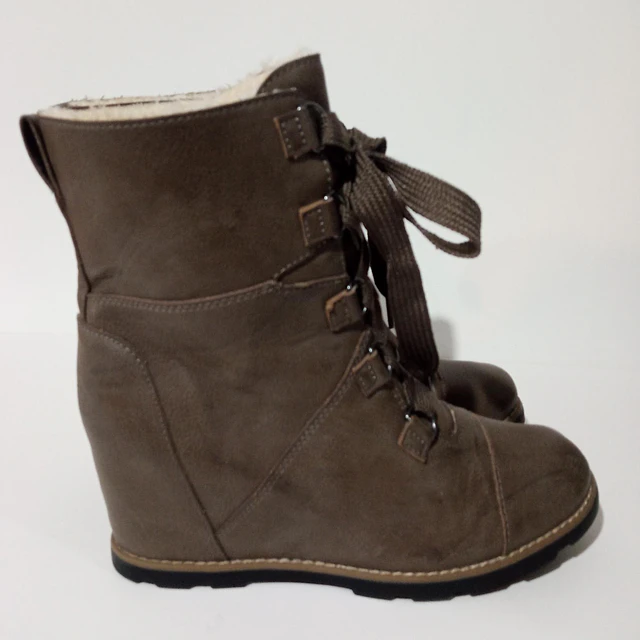 Universal Trends , 39,5 5
