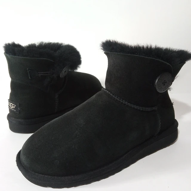 UGG Mini Bailey Button , 38 1