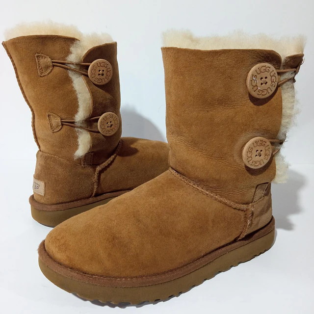 UGG Bailey Button II , 37 1