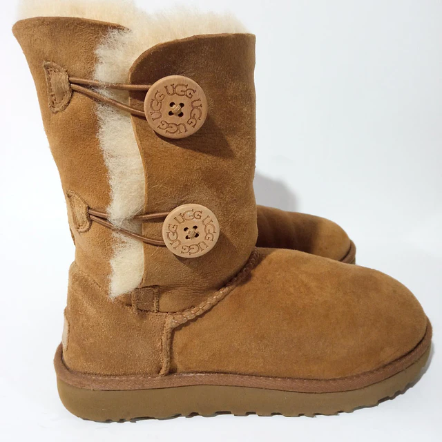 UGG Bailey Button II , 37 4