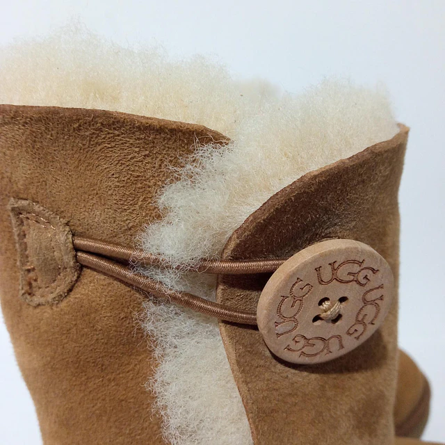 UGG Bailey Button II , 37 5