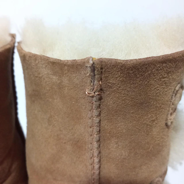UGG Bailey Button II , 37 7