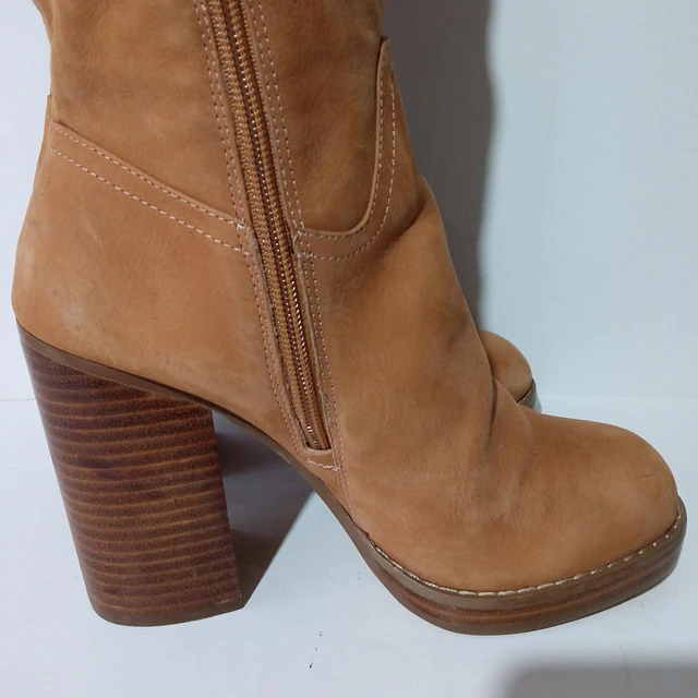 Jennifer Lopez , cuero , 39 3